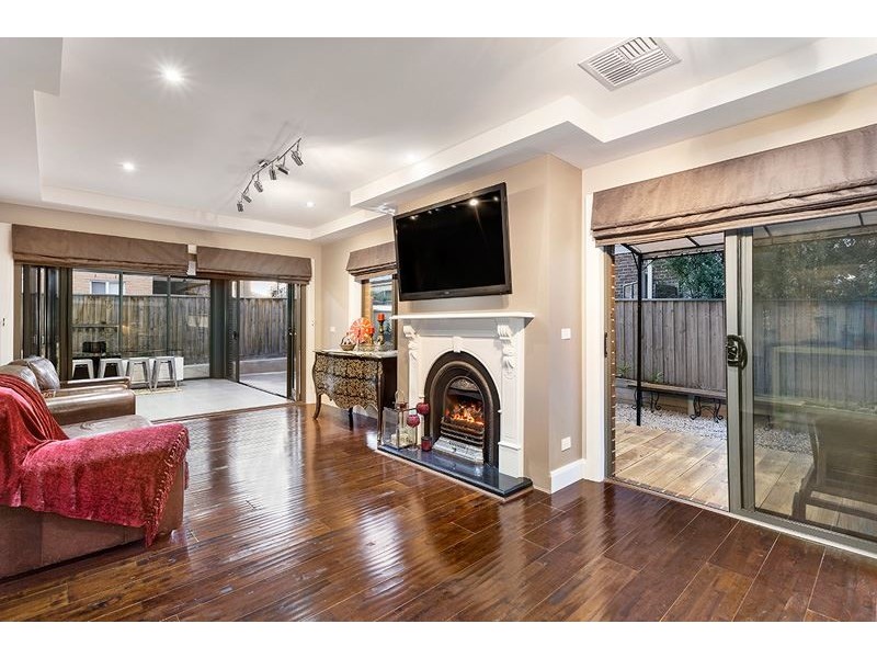 2 Goldminers Place, Epping VIC 3076