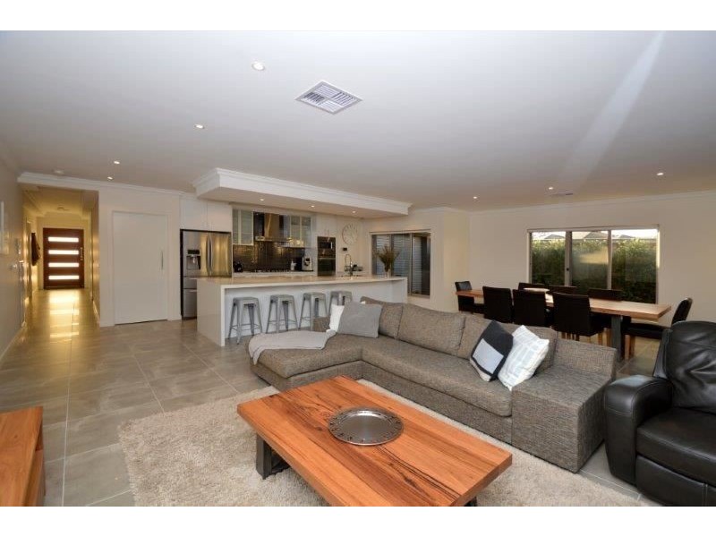 5 Lucindale Road, Wollert VIC 3750