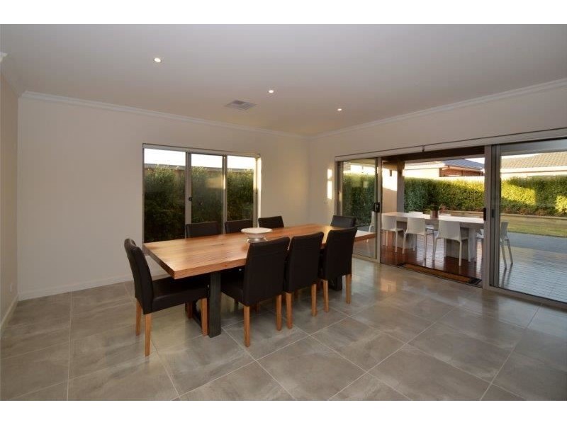 5 Lucindale Road, Wollert VIC 3750