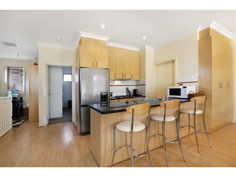 2D Byfield Street, Reservoir VIC 3073