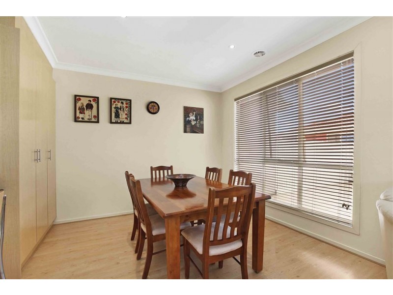 2D Byfield Street, Reservoir VIC 3073