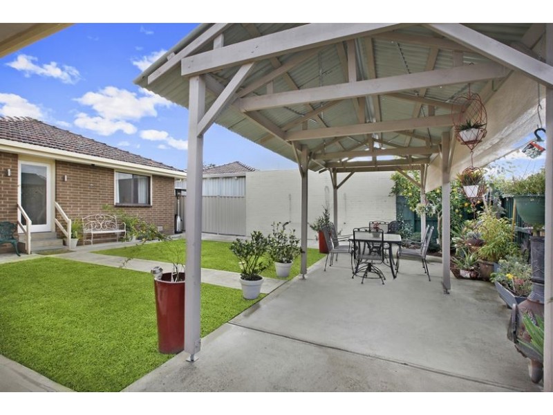 12 Nancye Drive, Lalor VIC 3075