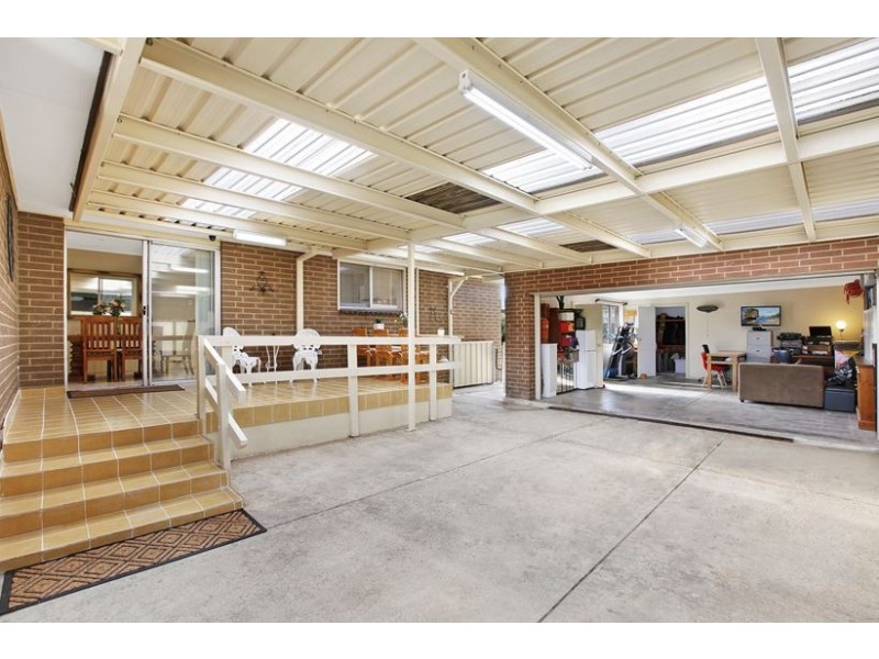12 Nancye Drive, Lalor VIC 3075