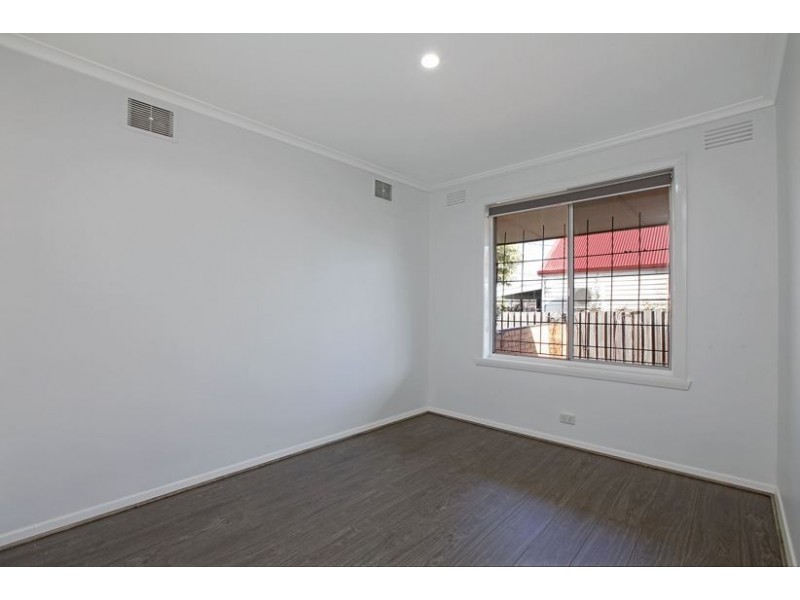 1/38 Spring Street, Thomastown VIC 3074