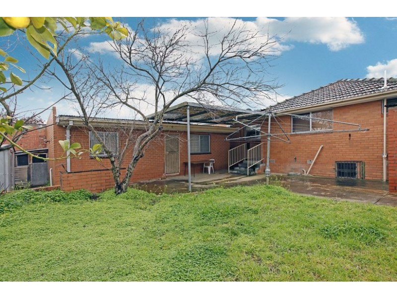 11 Vanessa Avenue, Lalor VIC 3075