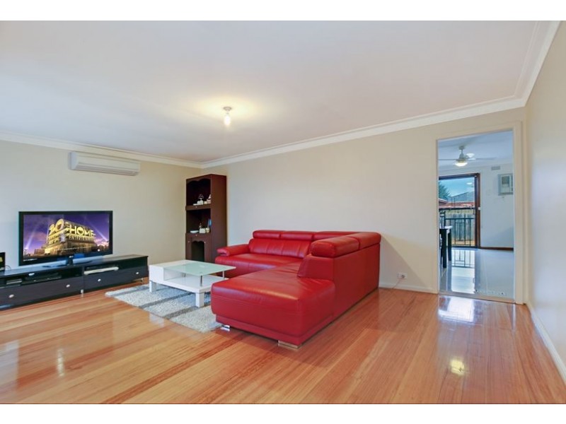 40 Festival Grove, Lalor VIC 3075