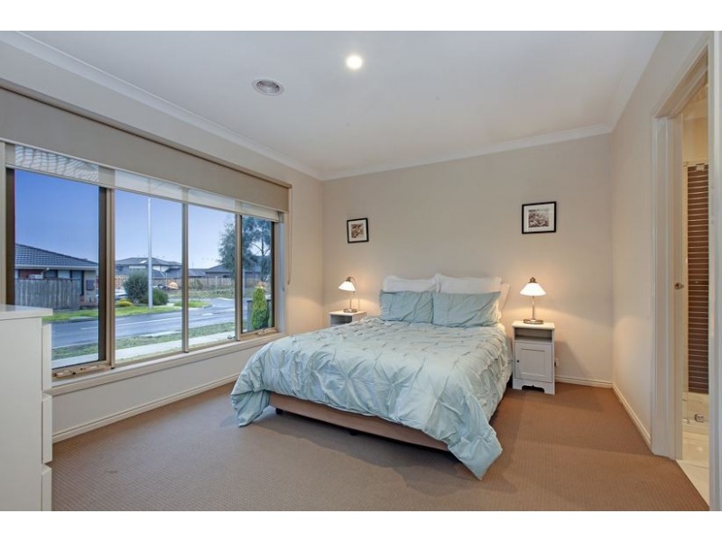 14 Ardenal Crescent, Lalor VIC 3075