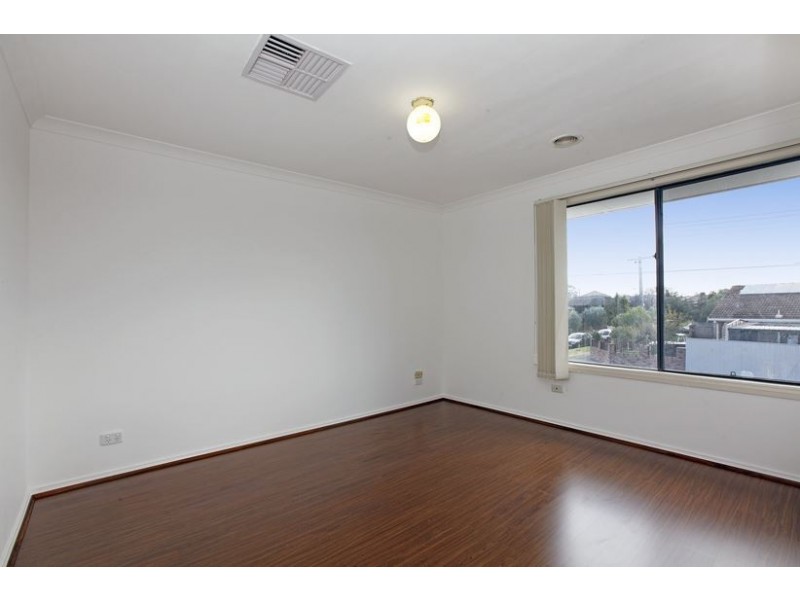 1/15 Falcon Street, Thomastown VIC 3074