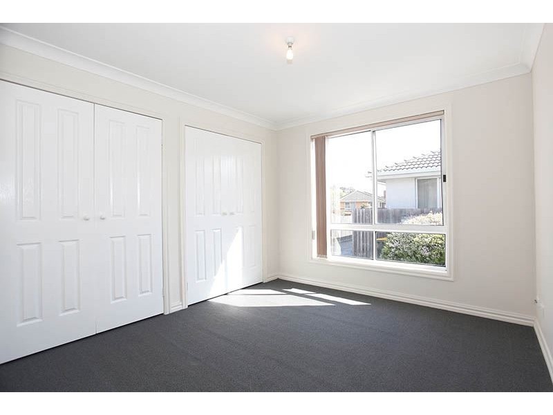 2/112 Mount View Road, Lalor VIC 3075