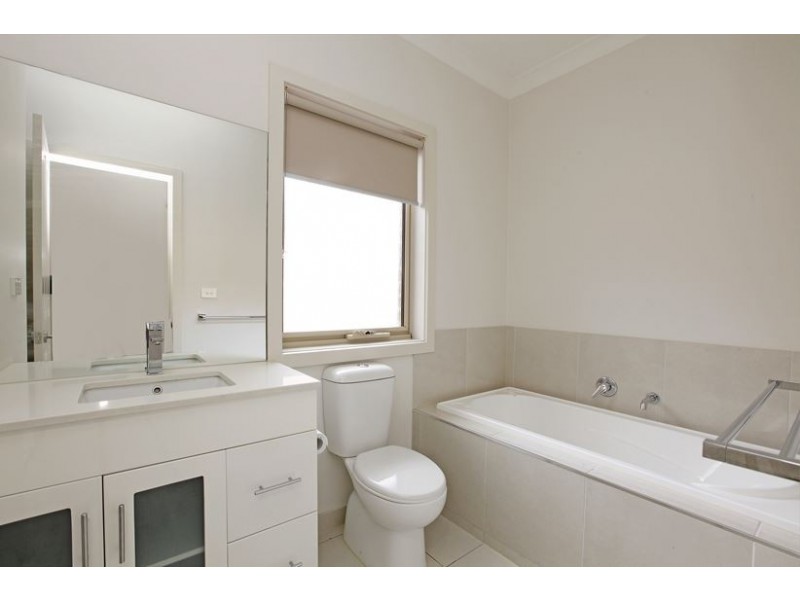 2/55 Cyprus Street, Lalor VIC 3075