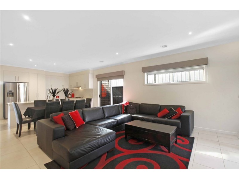 22 Donnelley Circuit, South Morang VIC 3752