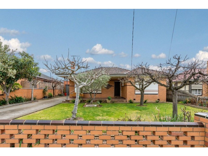 36 Alexander Avenue, Thomastown VIC 3074