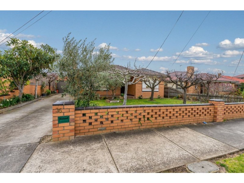 36 Alexander Avenue, Thomastown VIC 3074