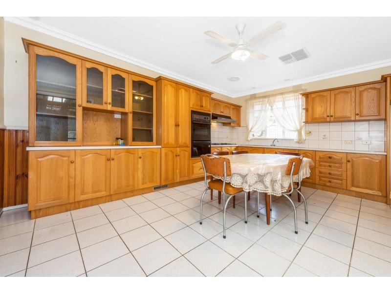36 Alexander Avenue, Thomastown VIC 3074