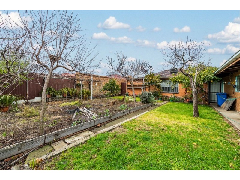 36 Alexander Avenue, Thomastown VIC 3074