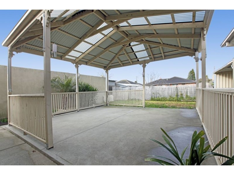 5 McPhee Court, Thomastown VIC 3074