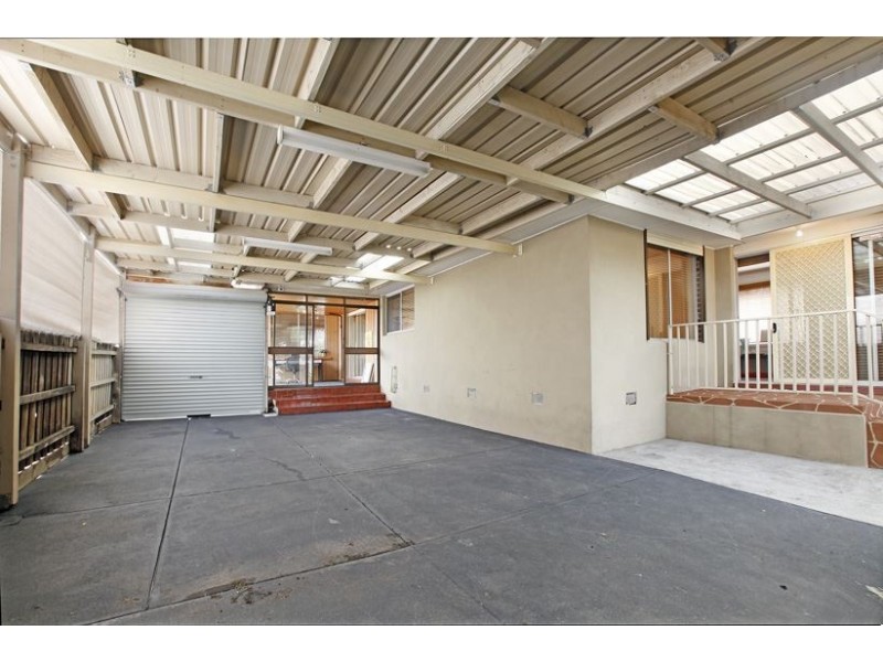 5 McPhee Court, Thomastown VIC 3074