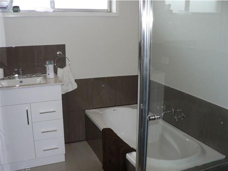 23 Chapman Avenue, Thomastown VIC 3074