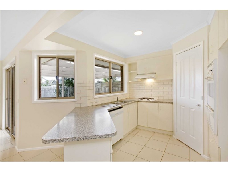 5 Whistler Walk, South Morang VIC 3752