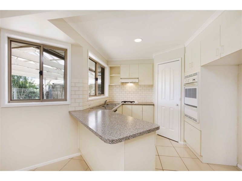 5 Whistler Walk, South Morang VIC 3752