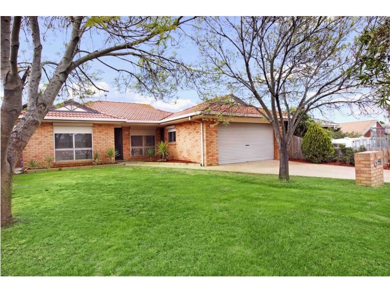 5 Whistler Walk, South Morang VIC 3752