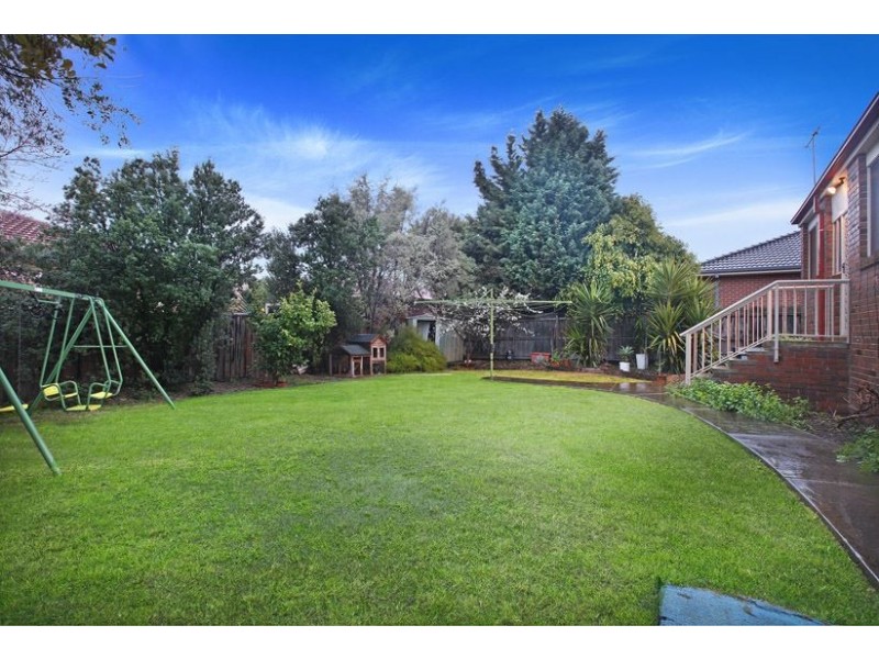 7 Redgum Court, Mill Park VIC 3082