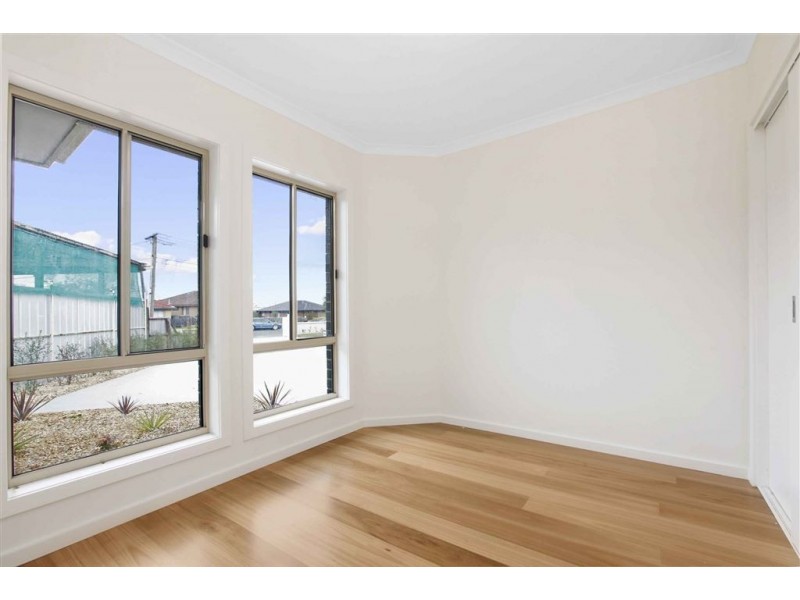 2/13 Balcombe Court, Thomastown VIC 3074