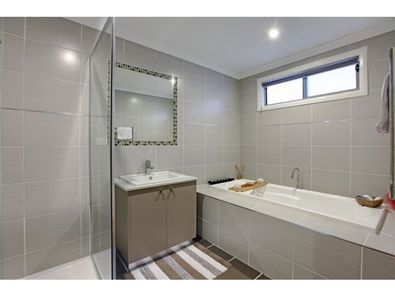 12 Dunmore Street, Lalor VIC 3075