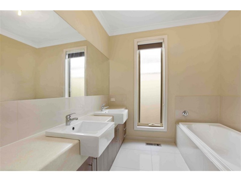 2/39 Tilbury Street, Thomastown VIC 3074