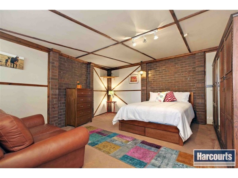 7 Ainwick Crescent, Thomastown VIC 3074