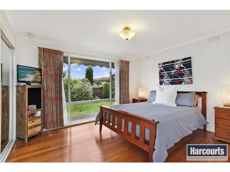 7 Ainwick Crescent, Thomastown VIC 3074
