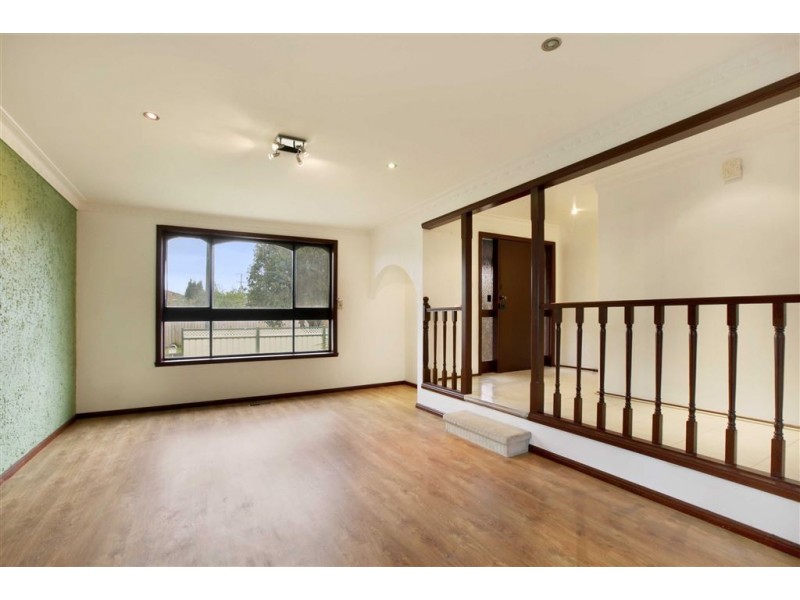 2 Gunsynd Close, Thomastown VIC 3074
