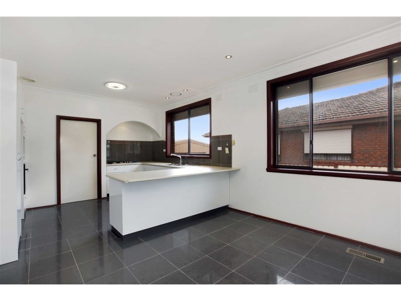 2 Gunsynd Close, Thomastown VIC 3074