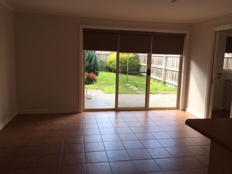 4 Bellbird Drive, Whittlesea VIC 3757