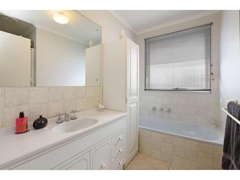 7 Tarcoola Close, Epping VIC 3076