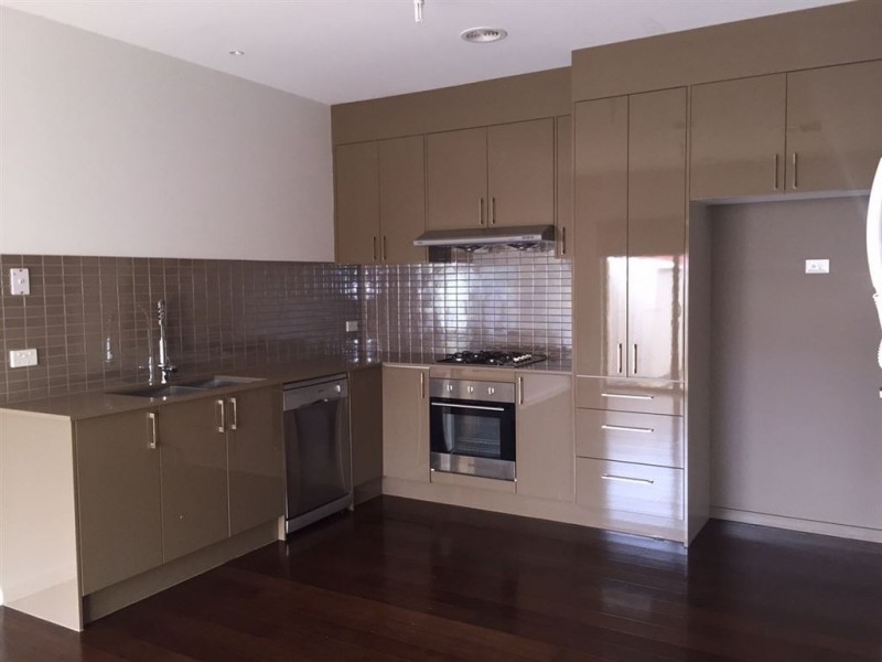 4/8 Osborne Grove, Preston VIC 3072