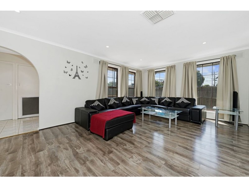 2 Beaumont Crescent, Lalor VIC 3075