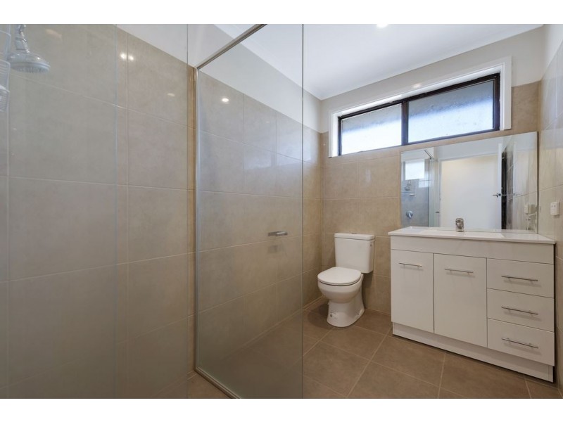 2 Beaumont Crescent, Lalor VIC 3075