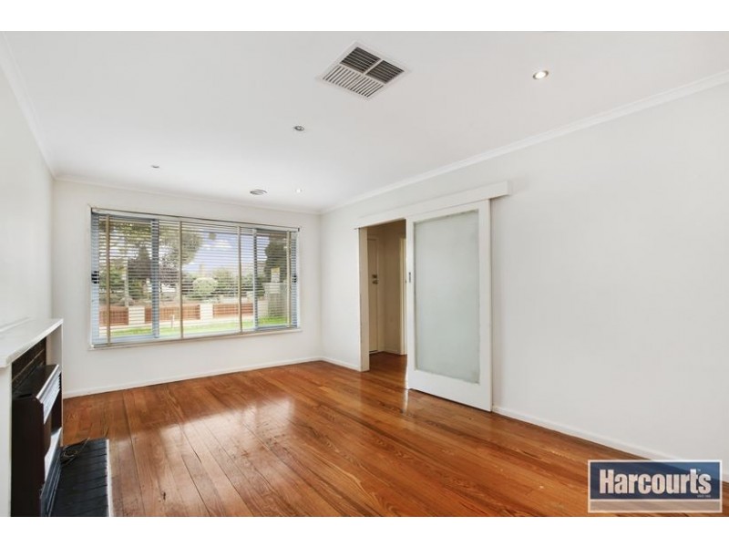 102 Darebin Drive, Thomastown VIC 3074