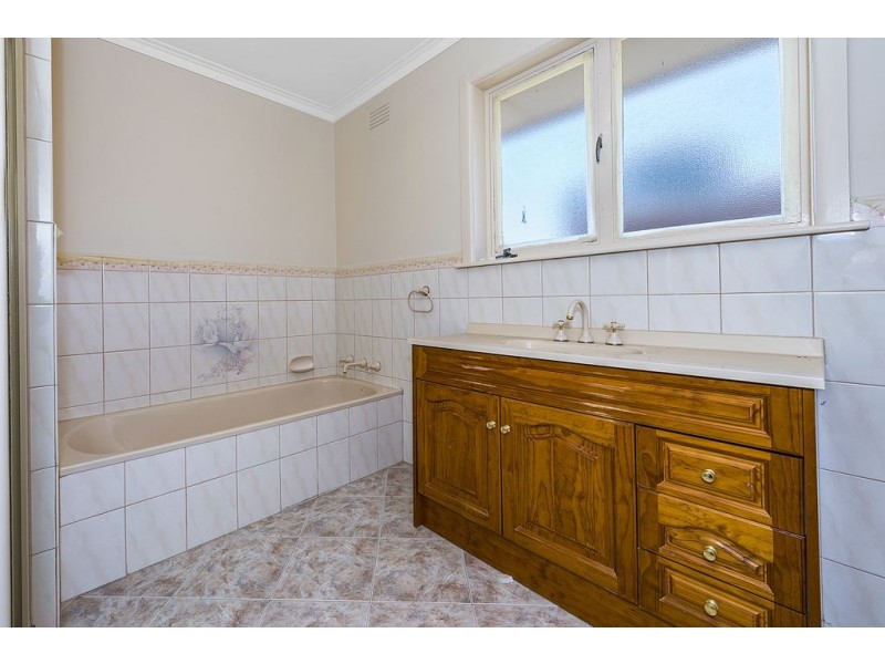 2 Cyprus Street, Lalor VIC 3075