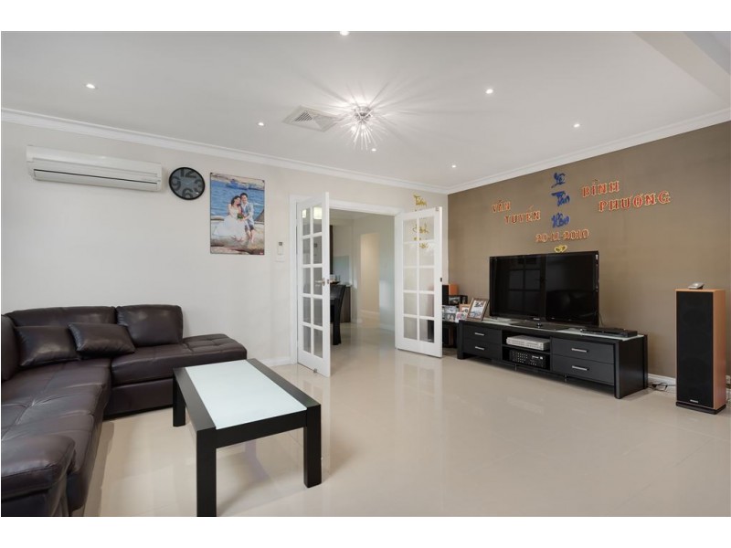 44 Barry Road, Thomastown VIC 3074