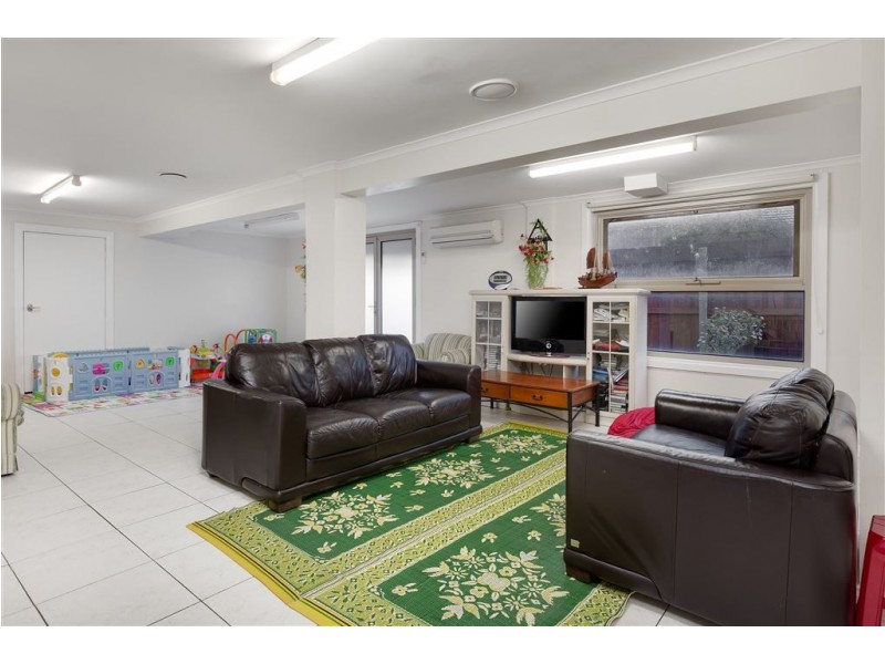 44 Barry Road, Thomastown VIC 3074