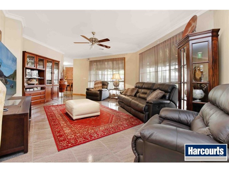 5 Grovedale Place, Thomastown VIC 3074