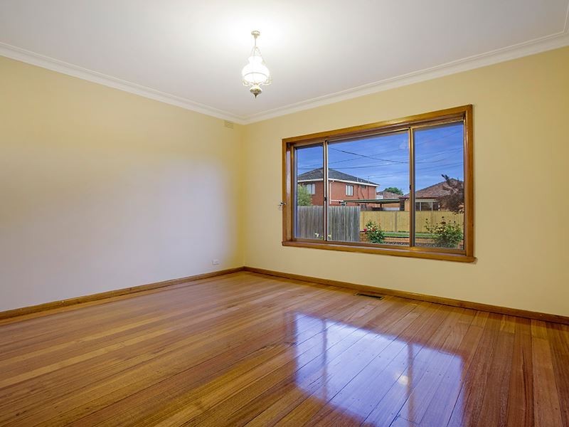 14 Judith Court, Lalor VIC 3075