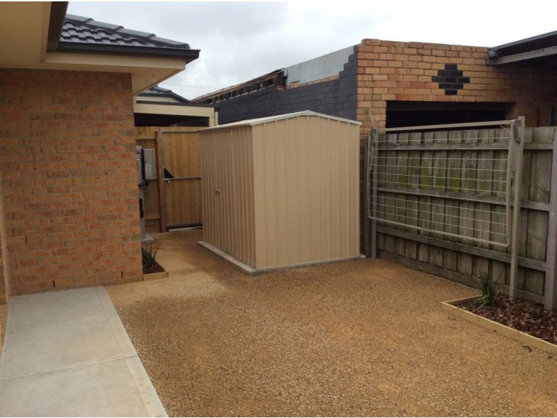 2/1 Lansell Court, Thomastown VIC 3074