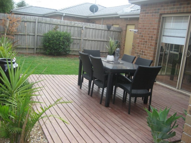 73 Lincoln Drive, Thomastown VIC 3074