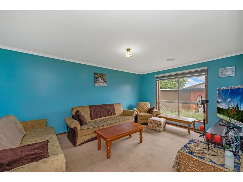 2/5 Paltara Court, Meadow Heights VIC 3048