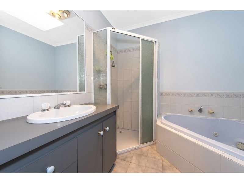 3/4 Shankland Boulevard, Meadow Heights VIC 3048