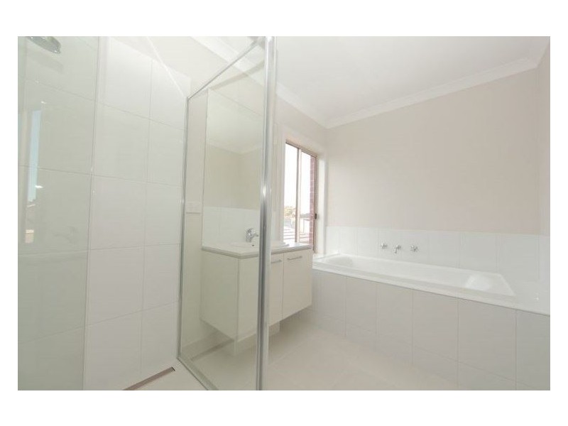 10 Jellis Avenue, South Morang VIC 3752