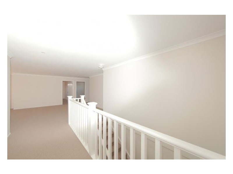 10 Jellis Avenue, South Morang VIC 3752